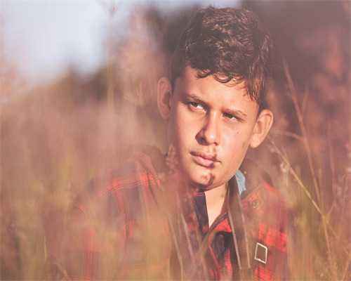 0-1岁婴儿红绳安全指南：自主探索与成长守护